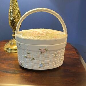 Tea rose figural basket.